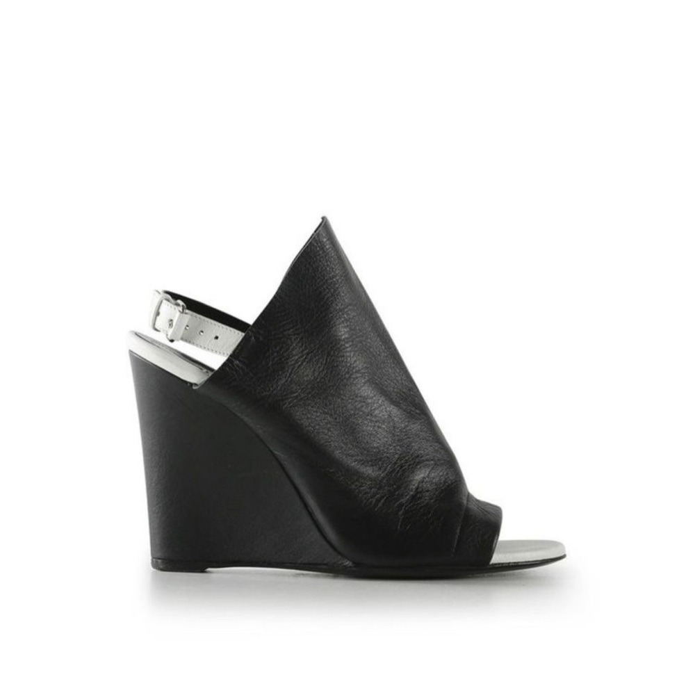 Balenciaga womens size 38.5 Leather Glove wedge sandals